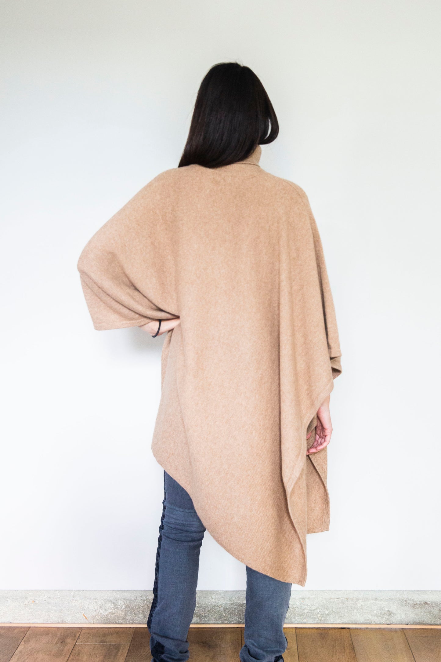 Poncho Julie Camel